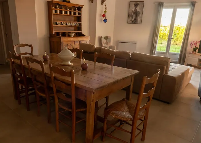 La Grange Des Vignes Сasa de vacaciones *